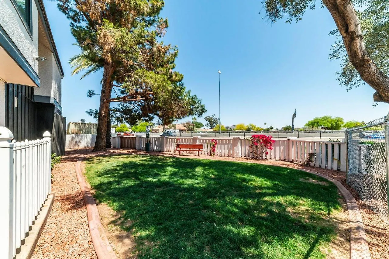 Metro Phoenix Queen Bed Studio Apt Apartment